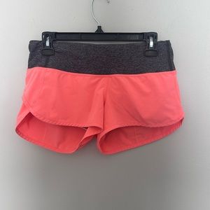 Lululemon Speed Up Short 2.5 size 6
